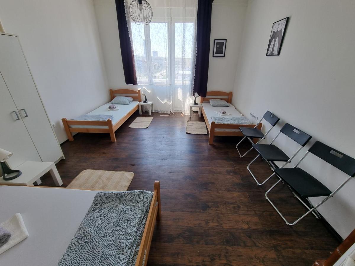 Downtown Belgrade Hostel And Apartments Екстер'єр фото