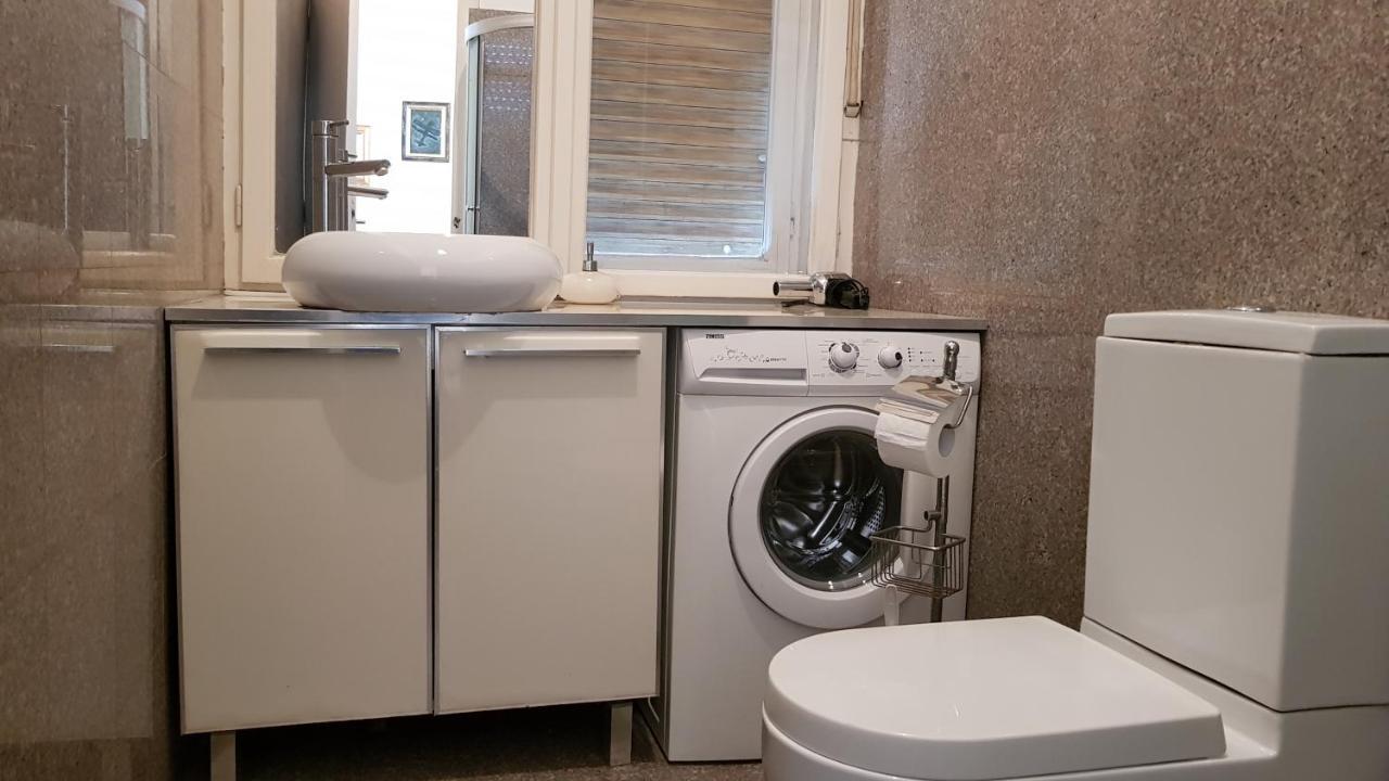 Downtown Belgrade Hostel And Apartments Екстер'єр фото