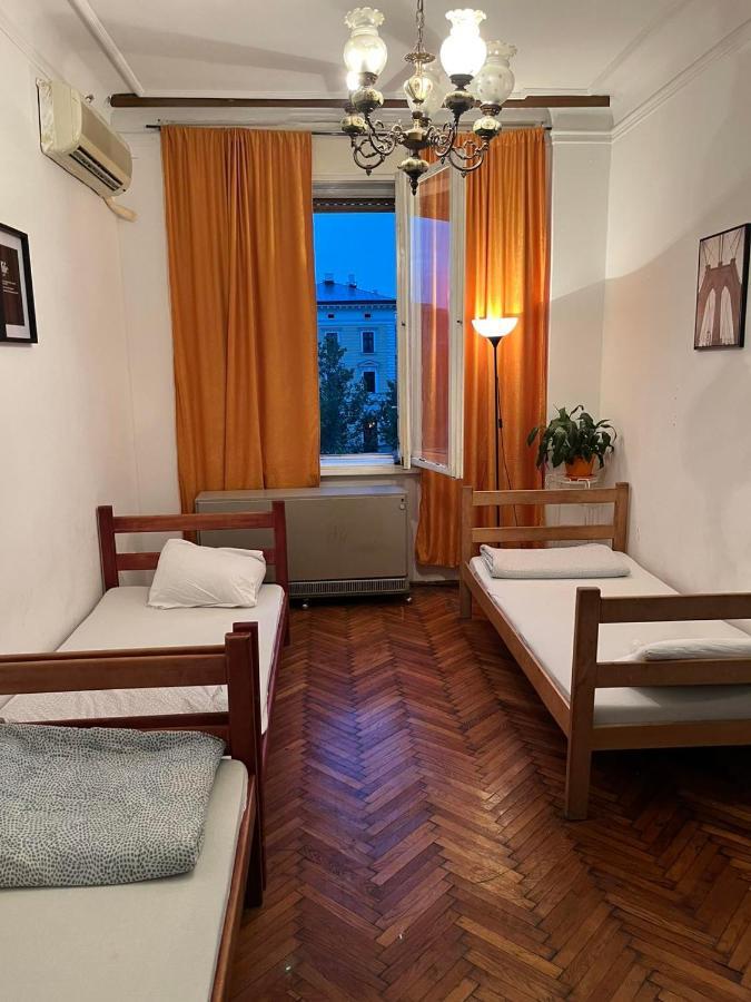 Downtown Belgrade Hostel And Apartments Екстер'єр фото