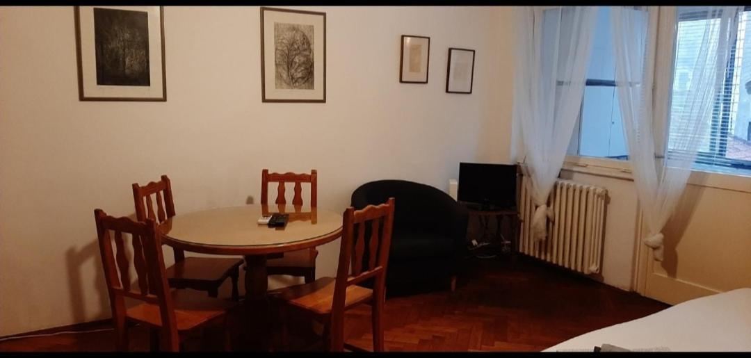 Downtown Belgrade Hostel And Apartments Екстер'єр фото