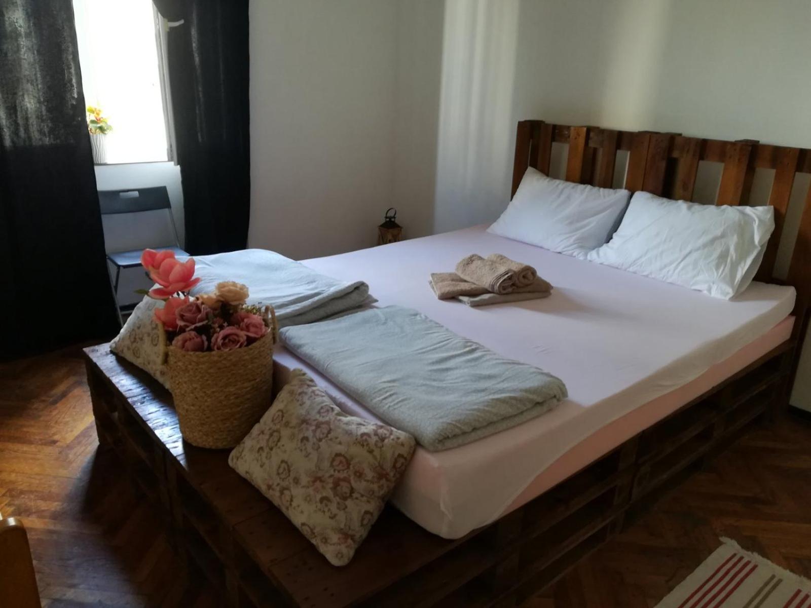 Downtown Belgrade Hostel And Apartments Екстер'єр фото