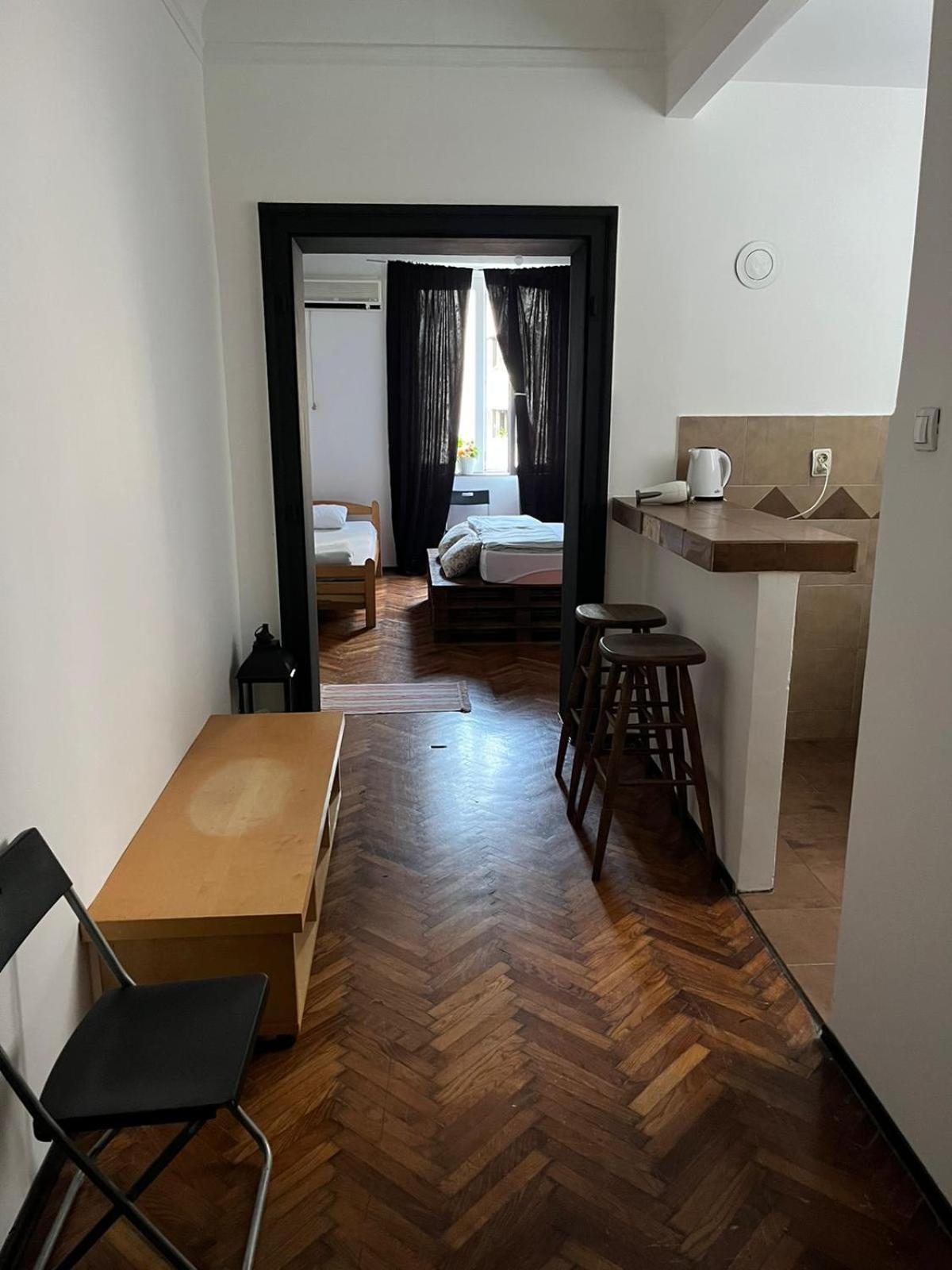 Downtown Belgrade Hostel And Apartments Екстер'єр фото